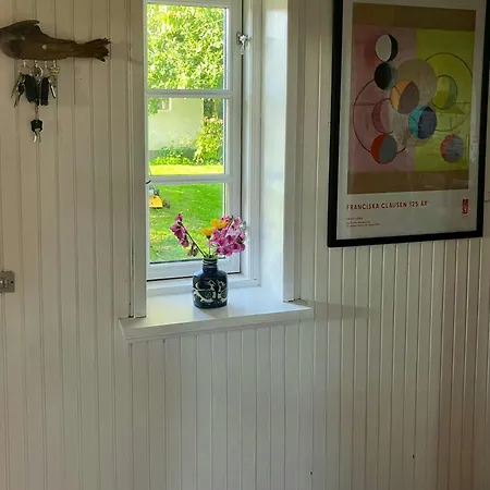 Feriehus Peaceful Summer House Near Ulvemosehule Forest Glamsbjerg